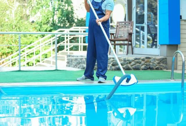 Pool cleaning services